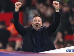 Ruud van Nistelrooy Belum Kalah di MU, Nanti Malam Bagaimana?