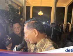 Dress Code Pengumuman Menteri-Wamen Prabowo: Batik Cokelat