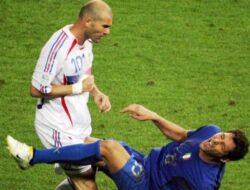 Materazzi Tak Suka Ingat Insiden Tandukan Zidane