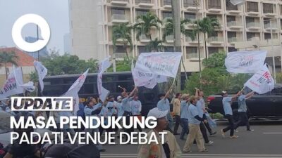 Video: Pendukung Tiga Paslon Pilgub Jakarta Mulai Padati Venue Debat