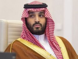 Pangeran MBS Minta Israel Tahan Diri Tak Serang Iran