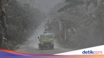 Gunung Lewotobi Erupsi, Pemerintah Kaji Relokasi Permukiman Warga