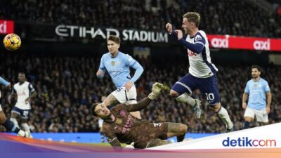 Spurs Unggul 2-0 di Babak I