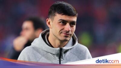 Pedri Ungkap Beda Hukuman Xavi dan Flick untuk Pemain Barcelona