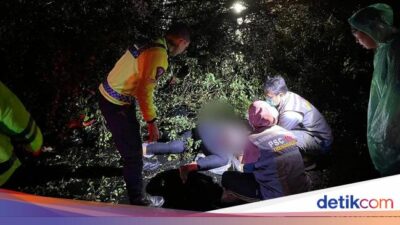 Pemotor Trenggalek Tewas Tertimpa Pohon Asam saat Hujan dan Angin Kencang