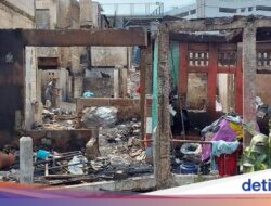 68 Rumah Hangus Terbakar di Jatinegara, Begini Kondisinya