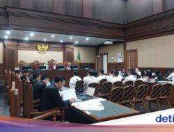 Hakim Tegur Eks Plt Karutan KPK gegara Ngomong Berbelit-belit di Sidang