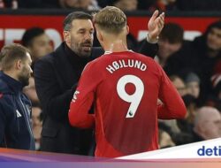 Hojlund Seret Gol, Nistelrooy Kasih Saran Ini