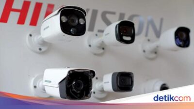 Warga Rebahan ‘Live’ di CCTV Pemkot Semarang, Kok Bisa?