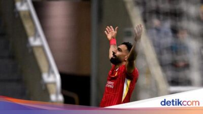 Tembus Lima Besar Top Skor Sepanjang Masa Liverpool, Salah Happy