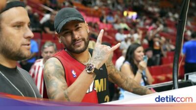 Bertahan atau Tidak, Terserah Neymar Saja