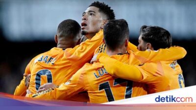 Ancelotti Soroti Dua Wajah Los Blancos