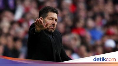 Perang Komentar Simeone Vs Madrid soal Keputusan Wasit Berlanjut