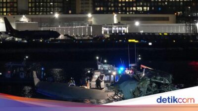 Kotak Hitam American Airlines yang Tabrakan dengan Black Hawk Ditemukan