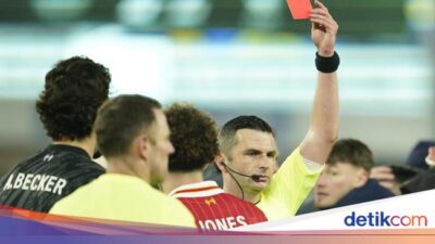 Everton Vs Liverpool Panas Usai Laga, Wasit Keluarkan 4 Kartu Merah