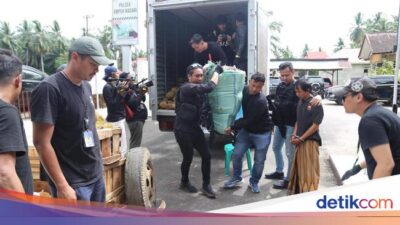 Polri Gagalkan Penyelundupan 74 Kg Ganja dari Sumbar, 2 Pelaku Ditangkap