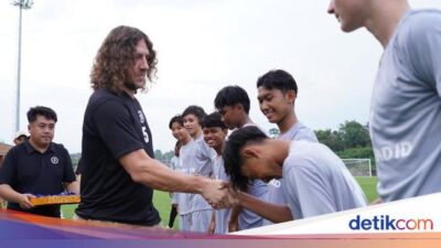 Starbol Indonesia Undang Carles Puyol Amati 11 Pesepakbola Muda