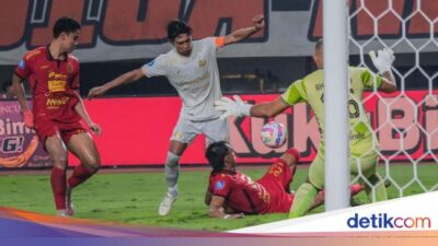 Setelah 13 Laga, Persija Akhirnya Kalah di Kandang