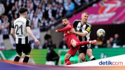 Newcastle Unggul 1-0 Atas Liverpool di Babak I