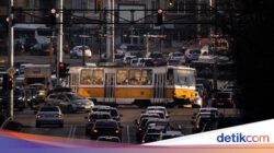 Sadisnya Suami di Jerman Bakar Istri di Dalam Trem