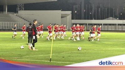 Timnas Indonesia Jalani Latihan Kedua di Stadion Madya