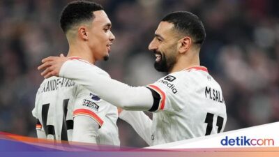 Saat Salah dan Trent Malah ‘Ribut’ Jelang Liverpool Vs PSG