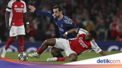 Arsenal Kalah, Jurrien Timber Disorot karena Hal Ini