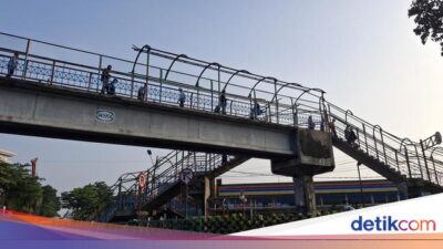 Pemkot Bongkar Atap JPO Stasiun Bogor: Kondisi Sudah Keropos