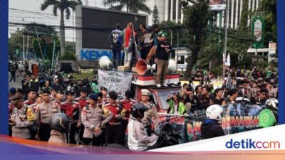 Ada Demo, Masyarakat Diminta Hindari Jalan Gatsu Depan Kantor Kemnaker