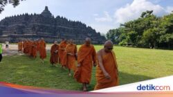 Simak! Panduan Ikuti Detik-detik Waisak dan Pelepasan Lampion di Borobudur