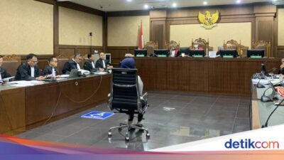 Eks Anggota DPR Ini Ngaku Diminta Hasto Mundur Setelah 6 Bulan Dilantik